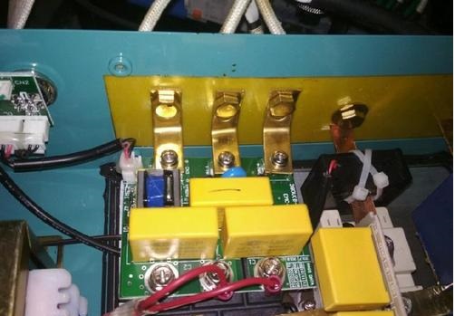 保險絲燒斷與電路跳閘的區(qū)別